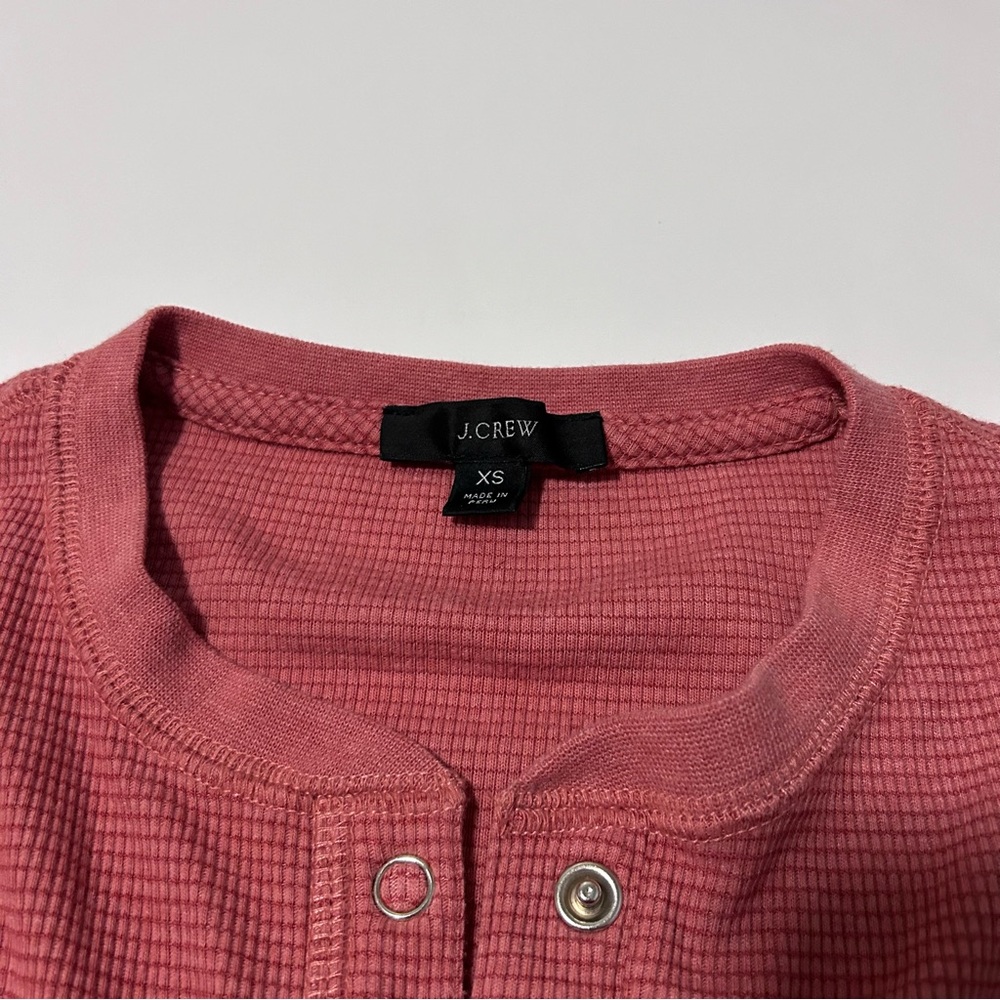 J. Crew Women’s Lightweight Waffle Henley Top Button Up Base Layer Coral Pink XS - Picture 10 of 16